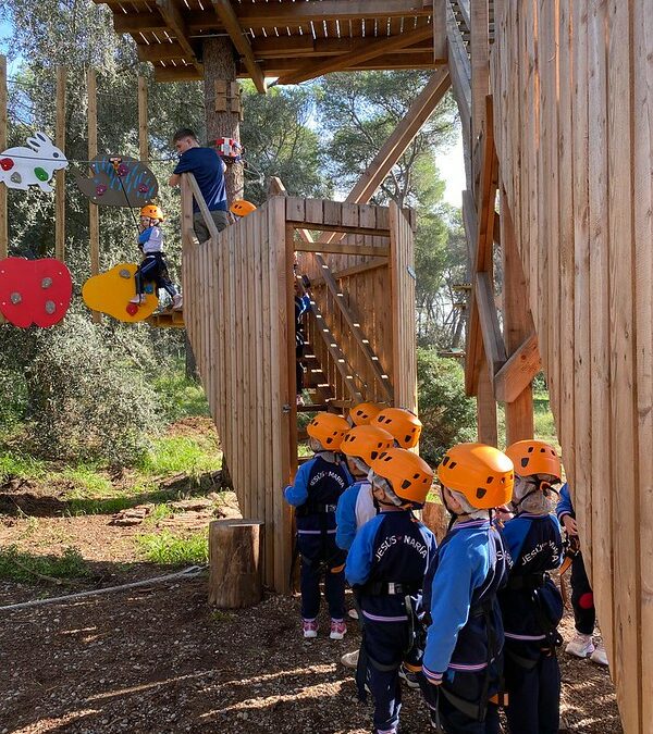 I5 d’excursió a “El bosc tancat”